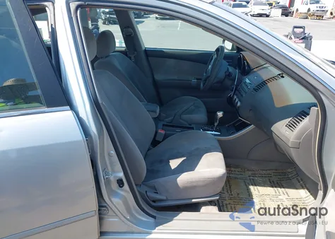 2005 Nissan Altima 2.5 S из США, поврежденный, VIN 1N4AL11D85C141543